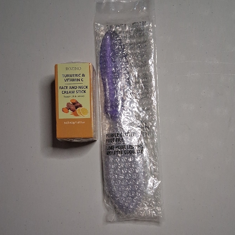Turmeric And VITAMIN C cream Stick. Bonus Foot File. NWT